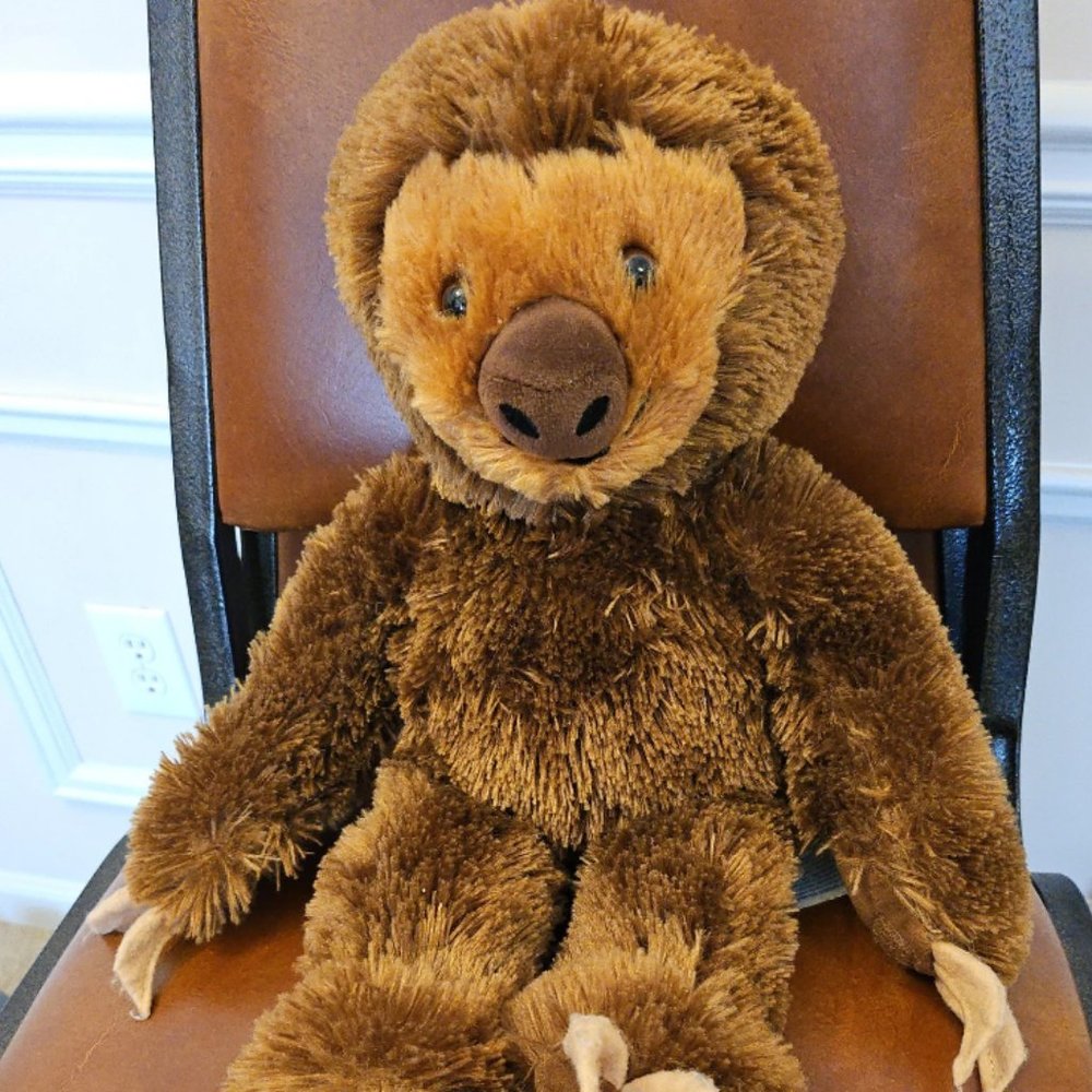 Build a bear sloth with velcro paws